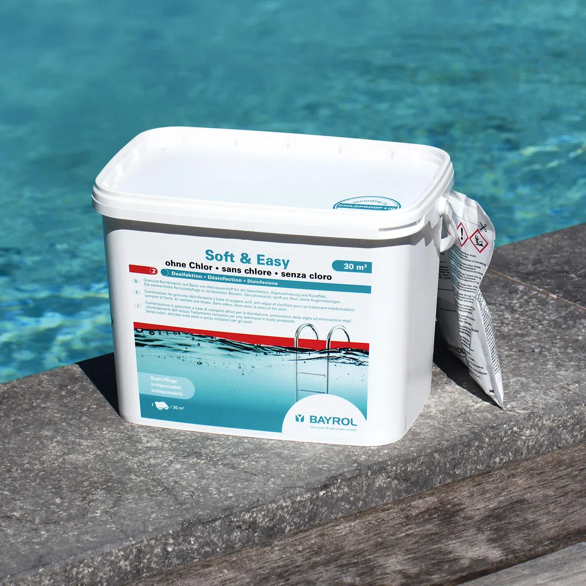 BAYROL Soft & Easy ohne Chlor - Aktivsauerstoff Granulat mit Algenverhütung und Klareffekt - vorportionierte Beutel - 5,04 kg - 30 m³