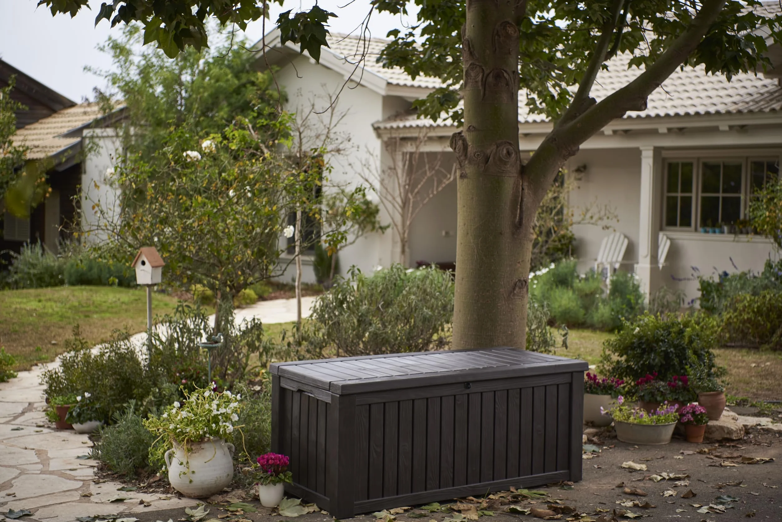 Keter Rockwood Kissenbox, Braun, 570L