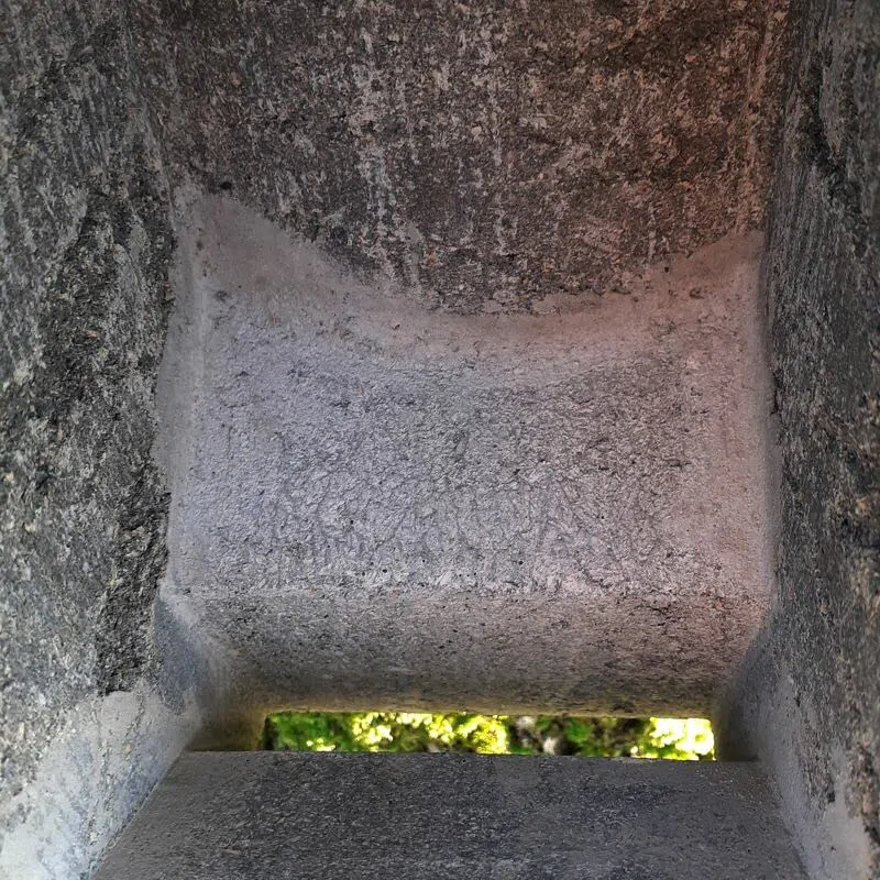 Fledermaus-Kuppelhöhlel aus Holzbeton - Sommerkasten für Fledermäuse - Winternisthöhle für Fledermäuse - Winterquartier - Sommerquartier